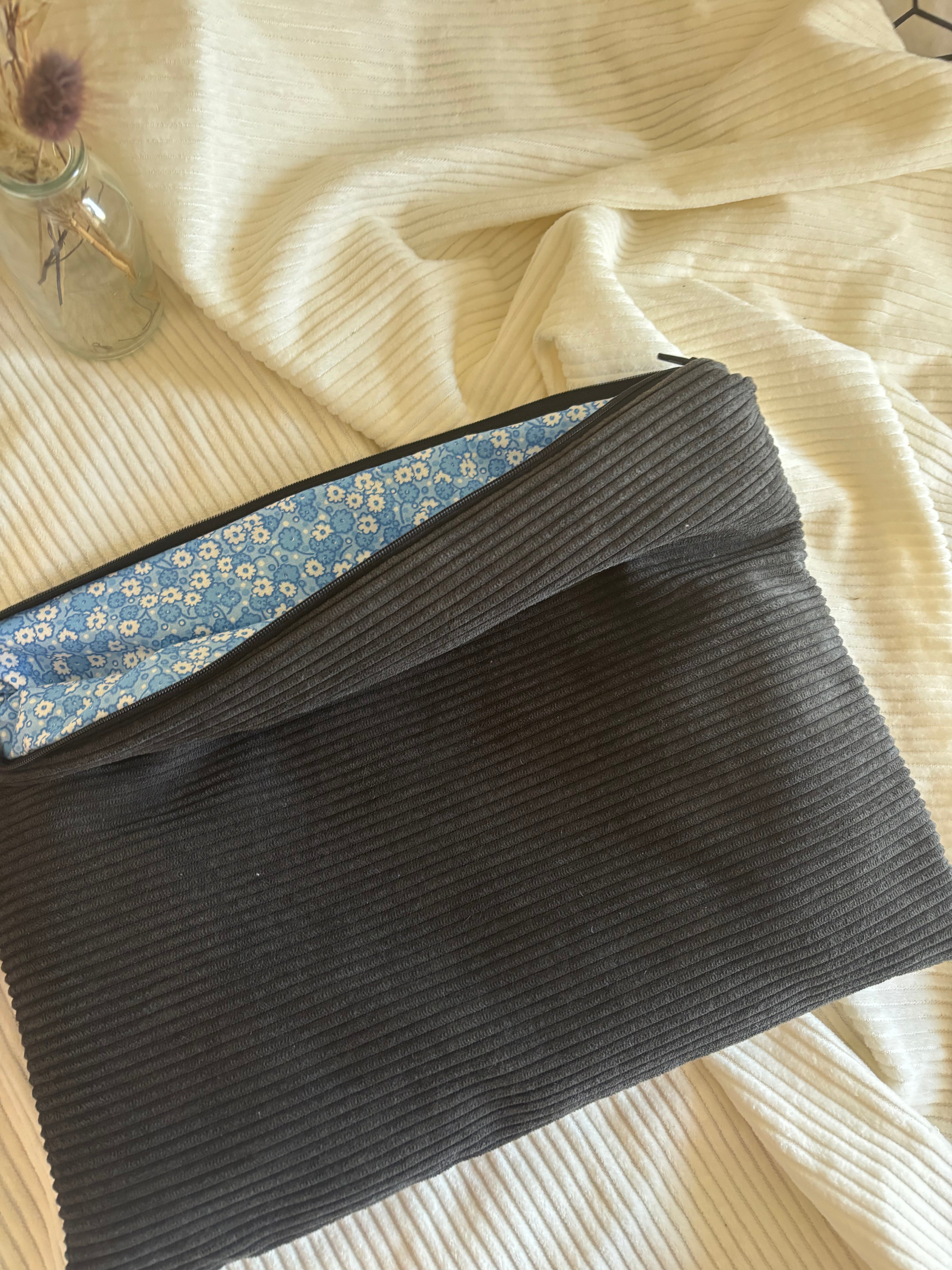 Housse ordinateur / tablette Bleuette