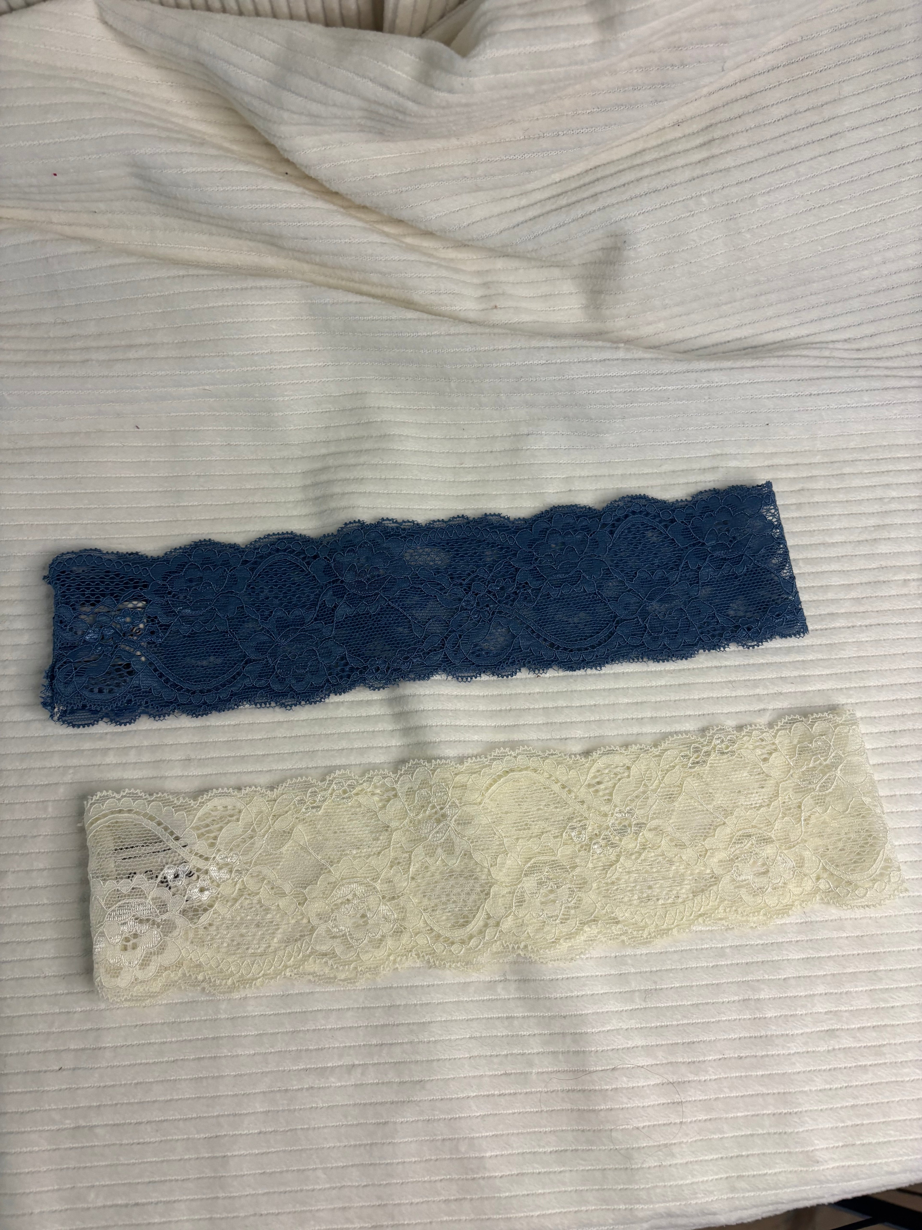 Lot de 2 bandeaux en dentelle