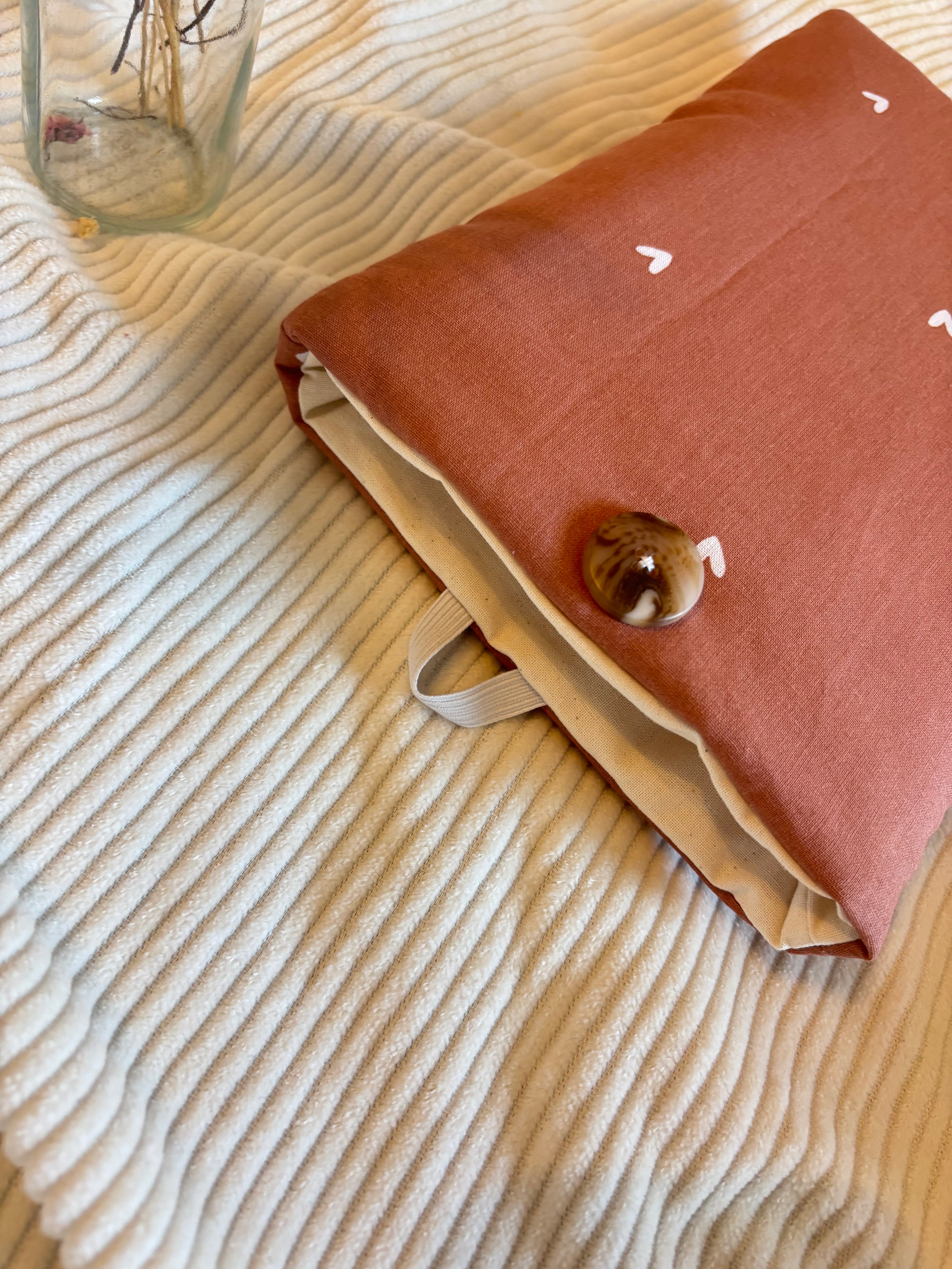 Housse à livre / liseuse Coeur