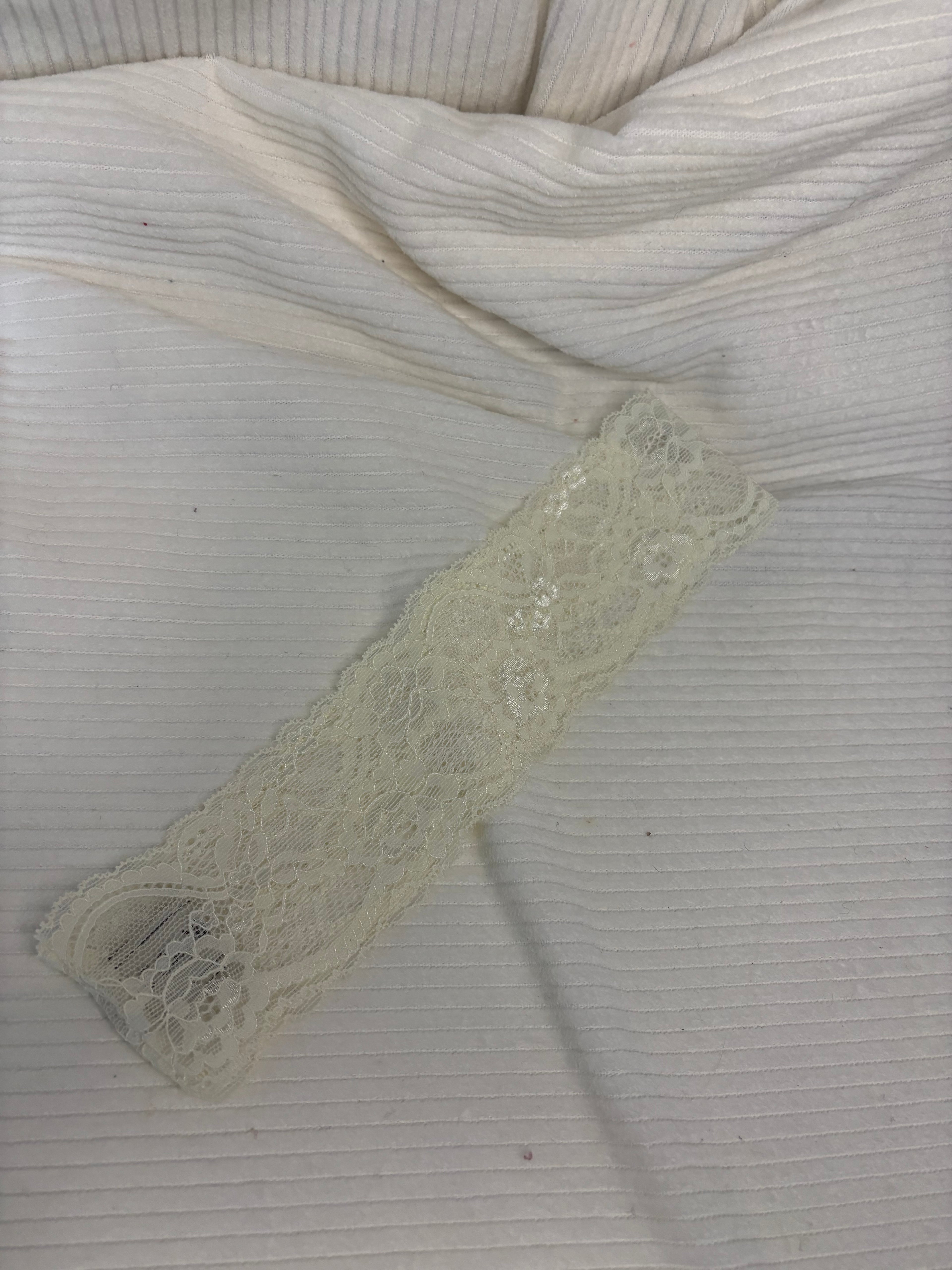 Bandeau en dentelle