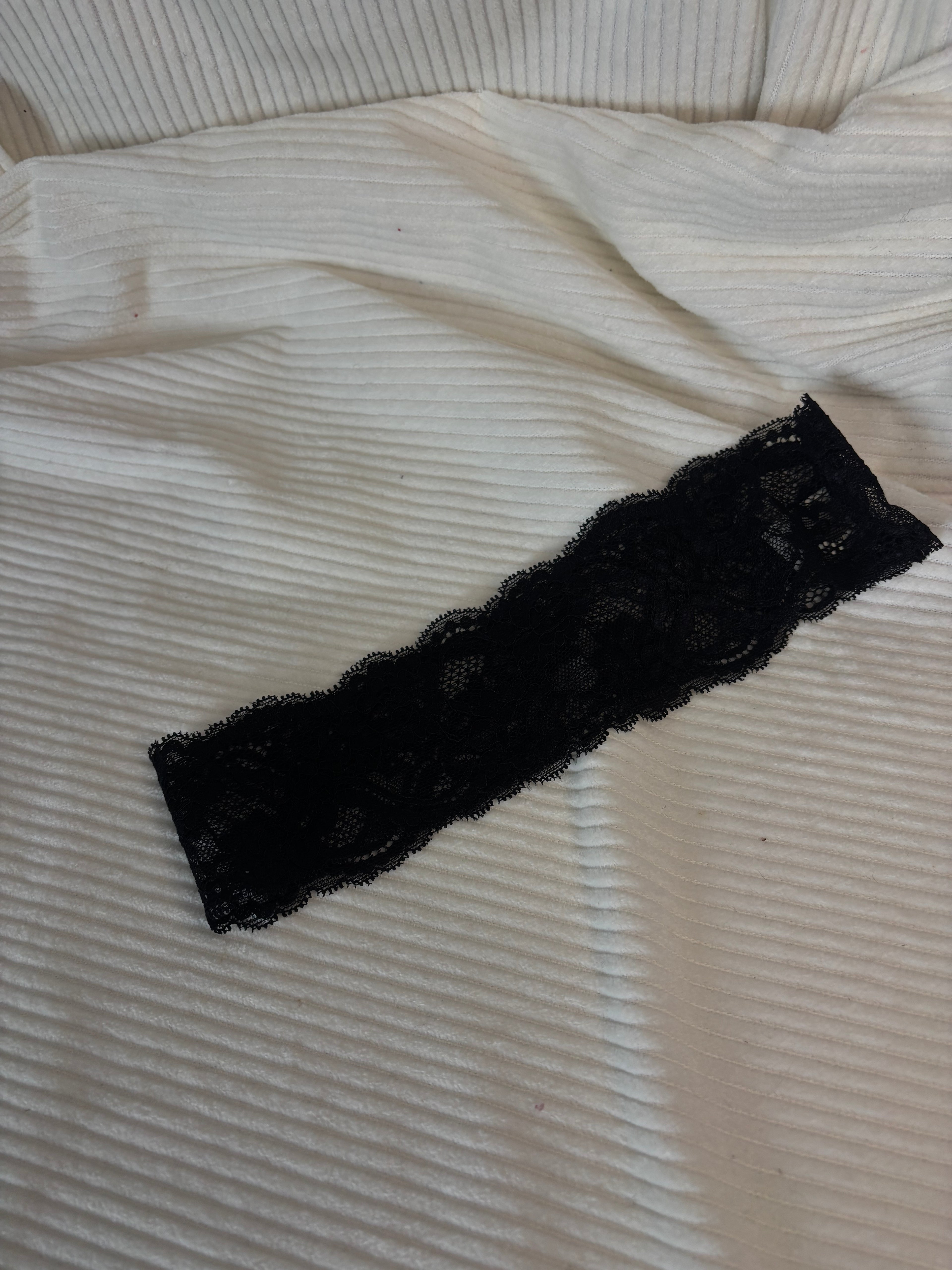 Bandeau en dentelle