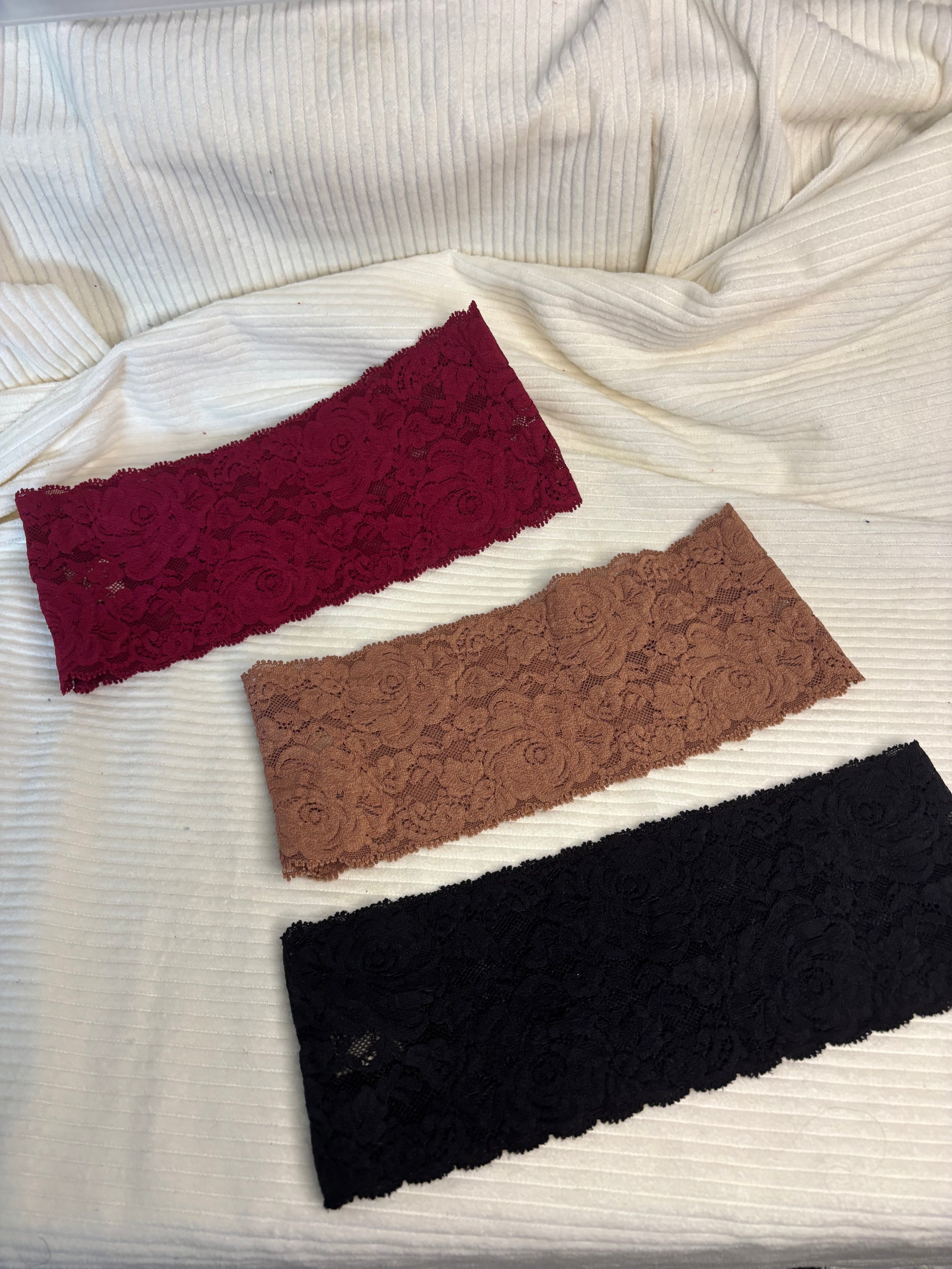 Lot de 3 bandeaux en dentelle large
