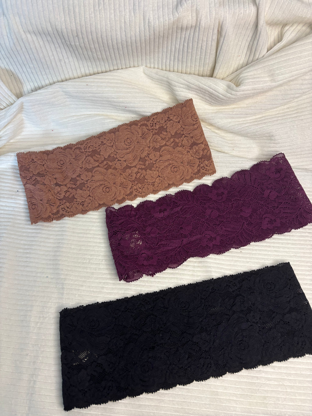 Lot de 3 bandeaux en dentelle large