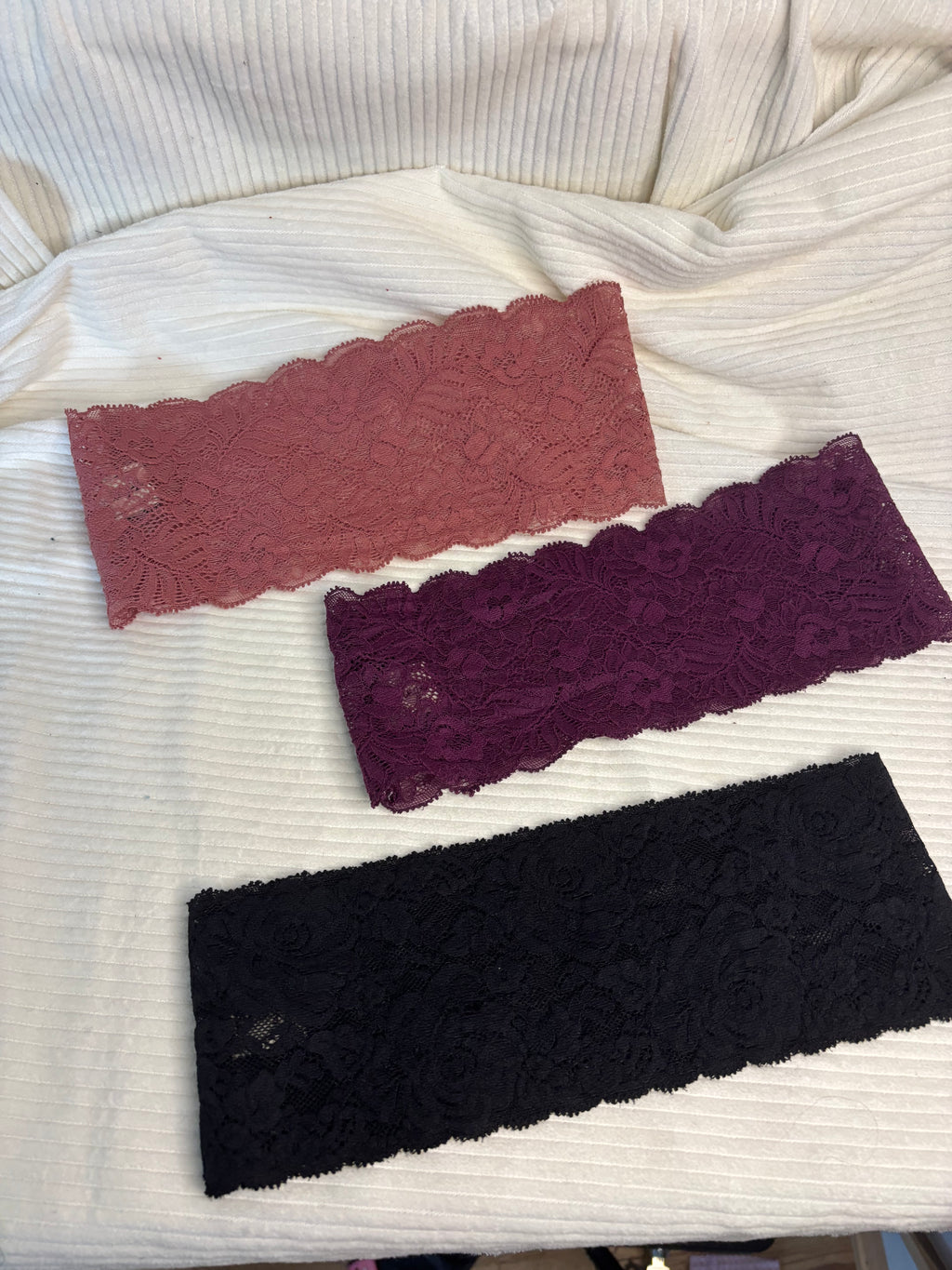 Lot de 3 bandeaux en dentelle large